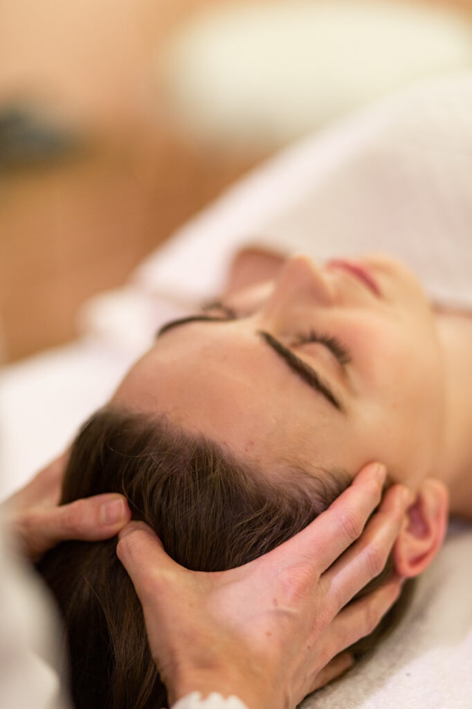 massage cranien pour l'énergie vitale